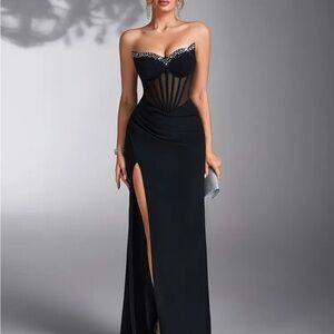 Elegant Strapless Black Evening Dress